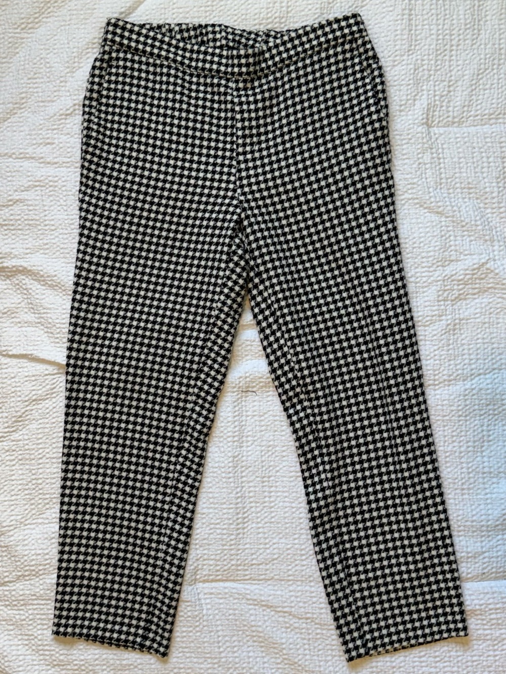 Old Navy Black and White Houndstooth Skirt